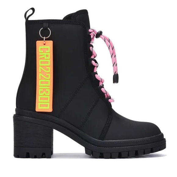 You’re It Booties - Picture 2 of 4